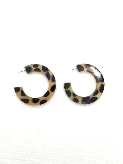 Accessory Jane Tortoise Horn Hoops