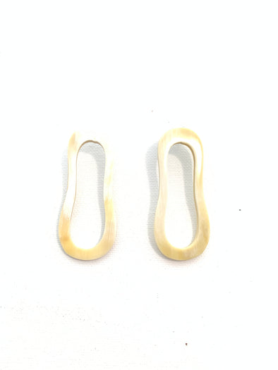 Accessory Jane Dail Light Horn Earrings