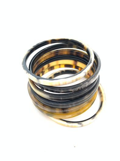 Accessory Jane Light & Dark Horn Bangle Set