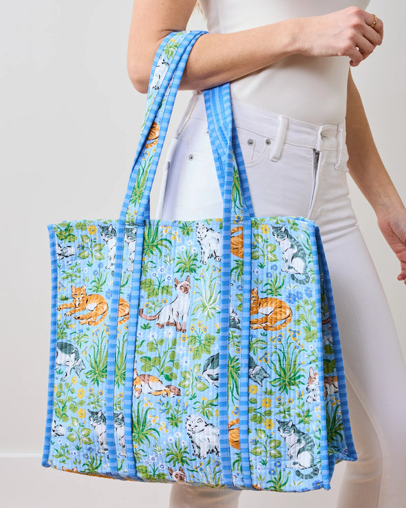 Print Fresh Must Love Cats Traveler Tote